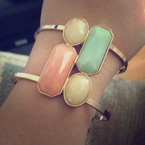 Beautiful Gem Bracelet
